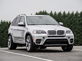 E70